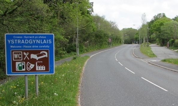 Ystradgynlais Sign - by Jaggery - commons media licence.